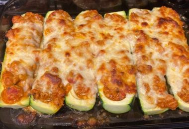 Chicken Parmesan-Stuffed Zucchini Boats