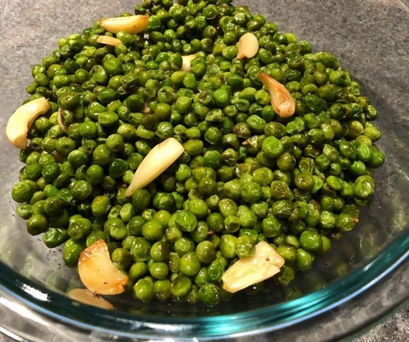 BROWNED BUTTER AND GARLIC ROASTED PEAS