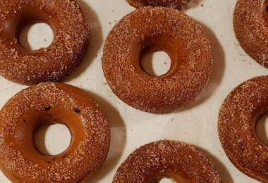 LOW CARB DONUTS RECIPE - ALMOND FLOUR KETO DONUTS